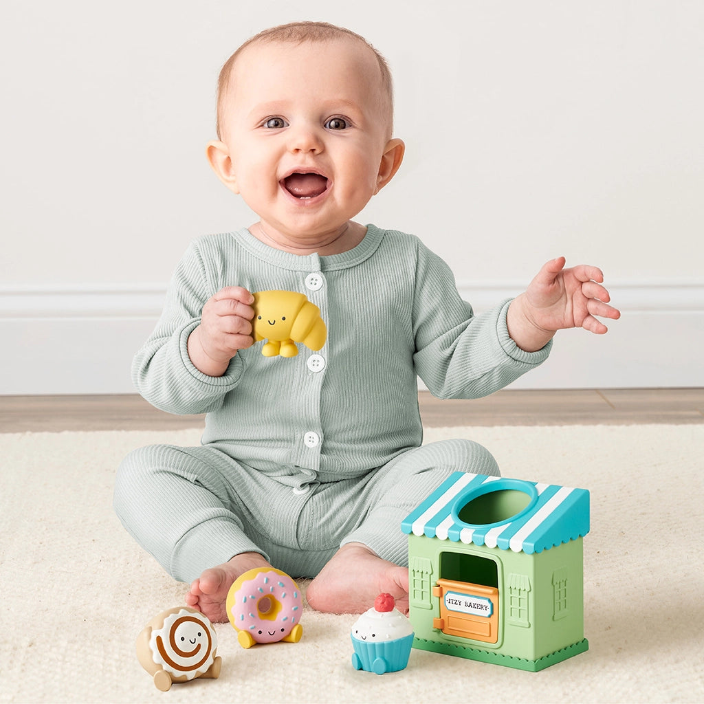 Itzy Ritzy Itzy Play Bakery™ - Put & Take Toy