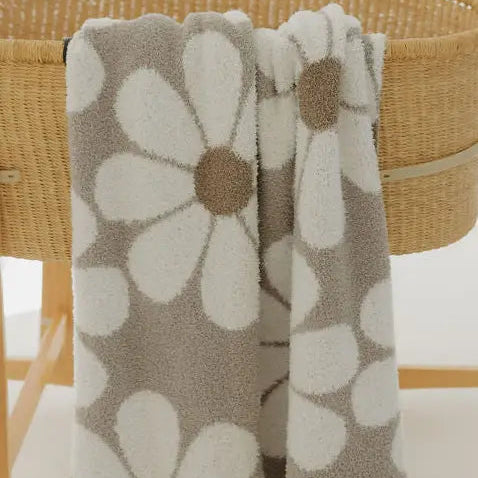 Forever French Plush Blanket | Darlin'